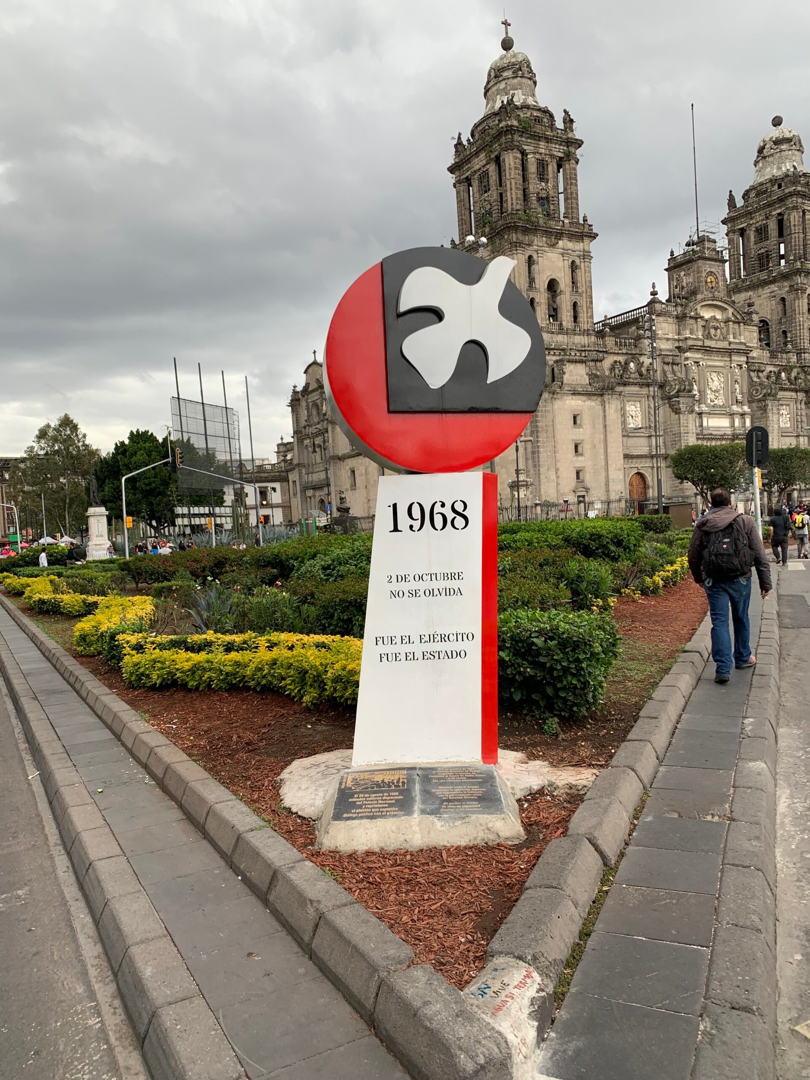 monoloito en recuerdo de las víctimas de 1968 en Mexico