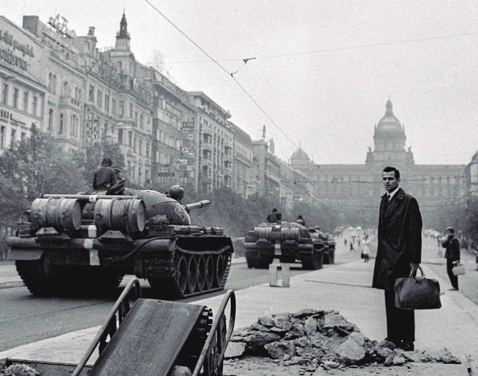 tanques en Praga